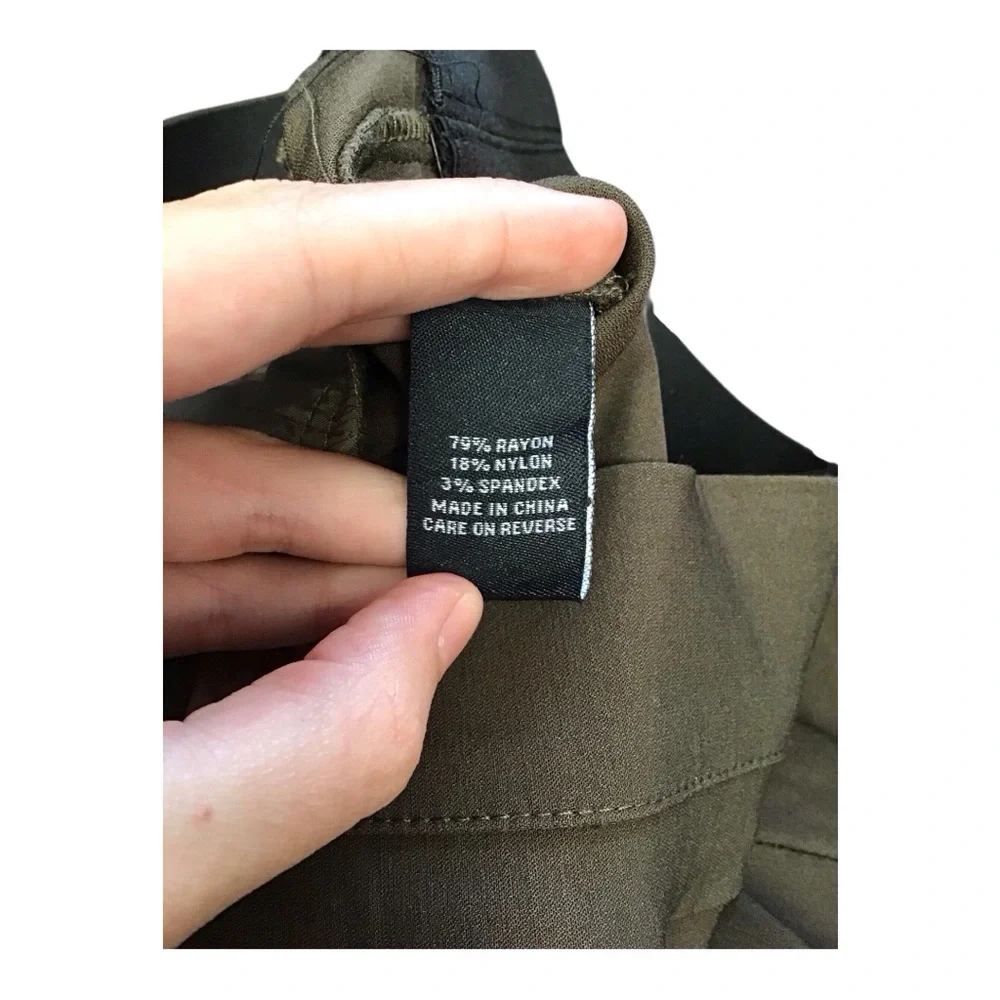 Violets & Roses Pants - Picture 4 of 6